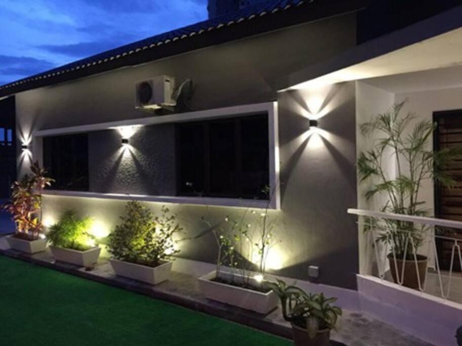 Melaka Beach Villa Kelebang Besar Exterior photo